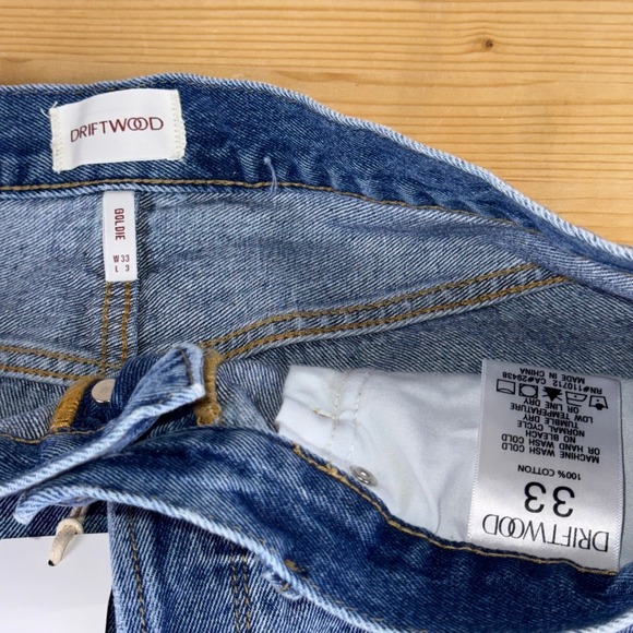 Driftwood Goldie Embroidered Denim Shorts Size 33 Frayed Hem Bird Boho Festival - Picture 2 of 7